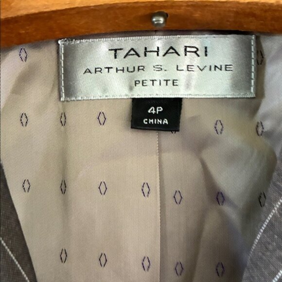 Tahari sz 4P Pinstripe Brown Suit Set euc - Picture 4 of 10